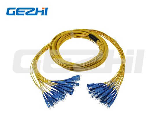 O remendo da fibra ótica de 12 núcleos conduz o cabo do remendo da fibra ótica de SC/PC/UPC/APC